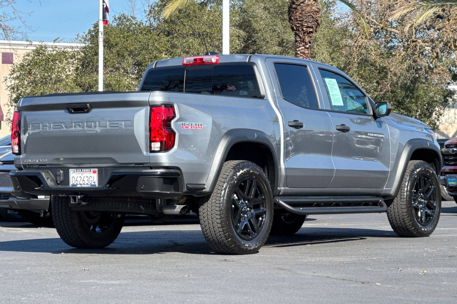 Used 2025 Chevrolet Colorado Trail Boss image 3
