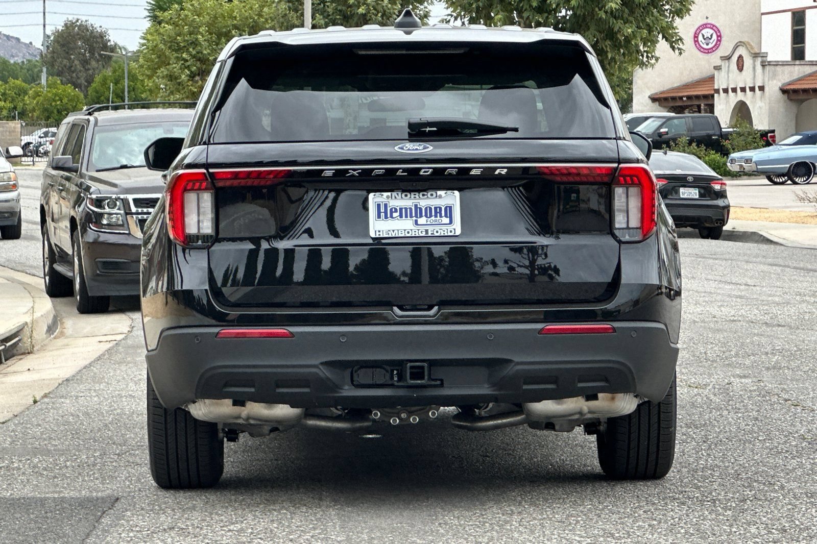 New 2026 Ford Explorer Active RWD image 5