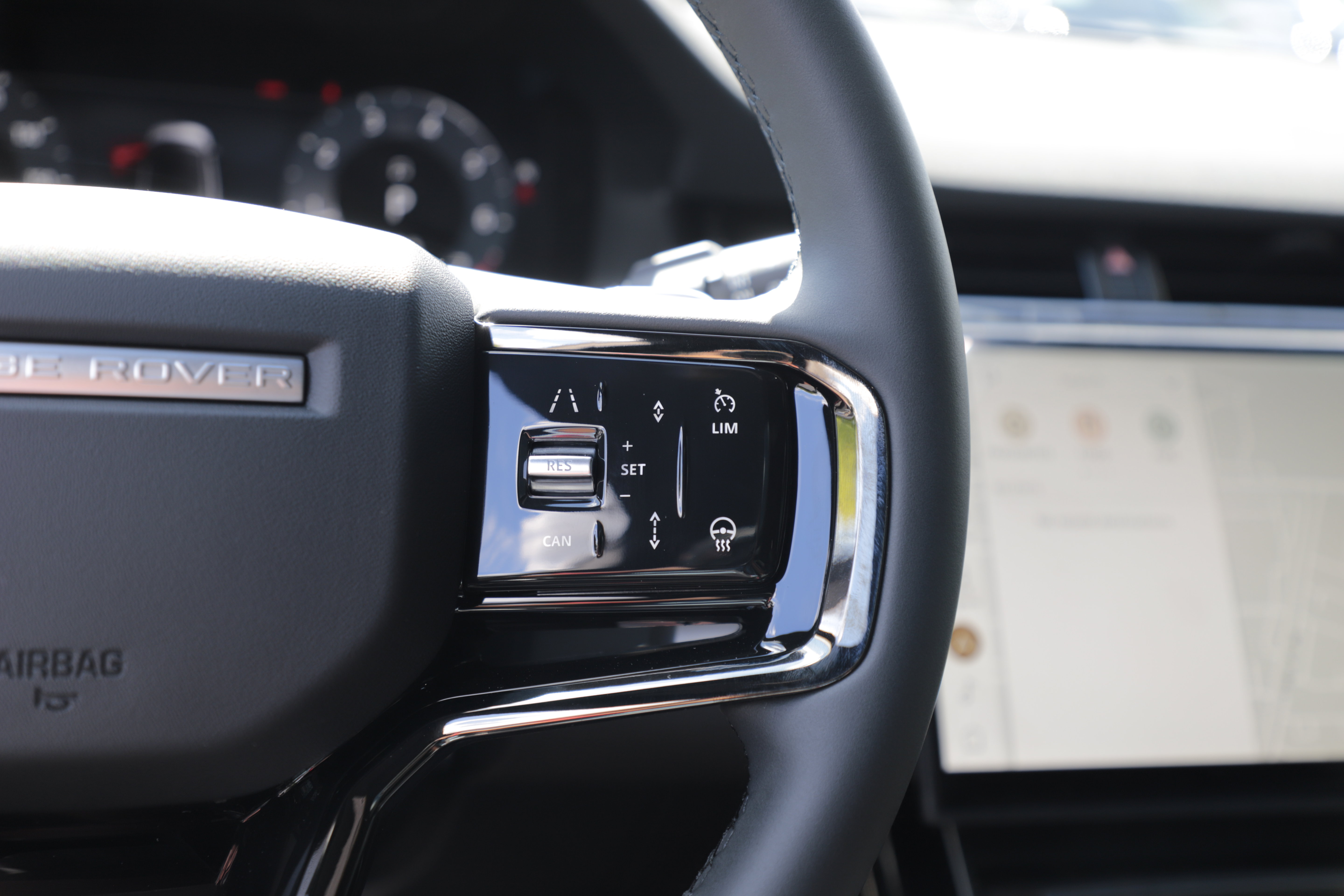 New 2026 Land Rover Range Rover Evoque S AWD/4WD image 24