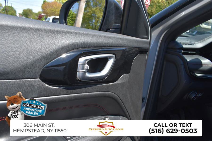 Used 2025 Jeep Compass Trailhawk AWD/4WD image 14