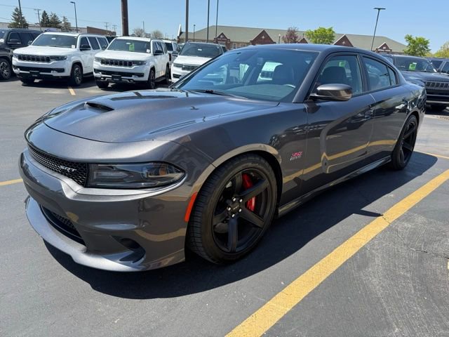 Used 2018 Dodge Charger SRT w/ Harman/Kardon Audio Group RWD image 3