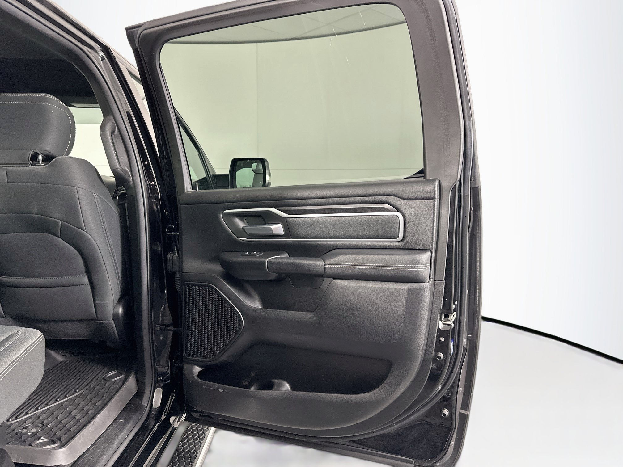 Used 2022 RAM 1500 Big Horn AWD/4WD image 27