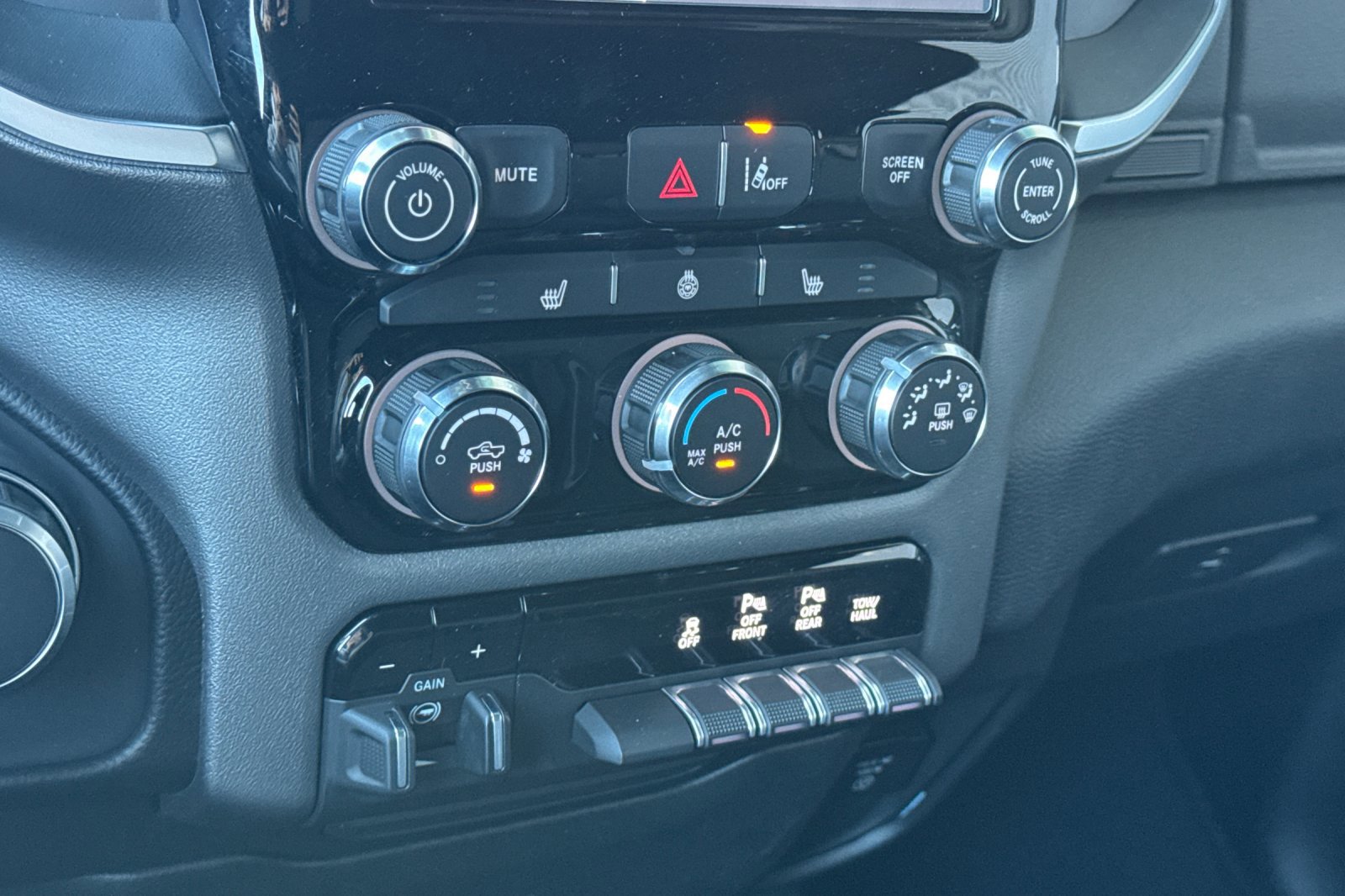 New 2026 RAM 1500 2WD Crew Cab image 18