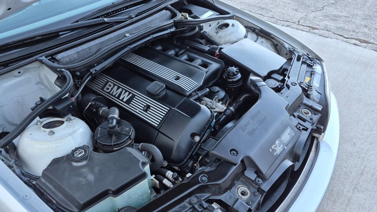 Used 2004 BMW 325Ci Coupe image 42