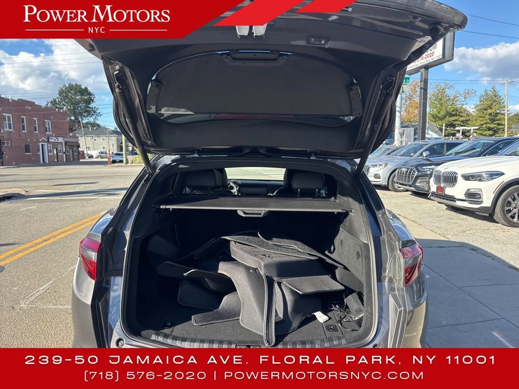 Used 2023 Alfa Romeo Stelvio Ti image 22