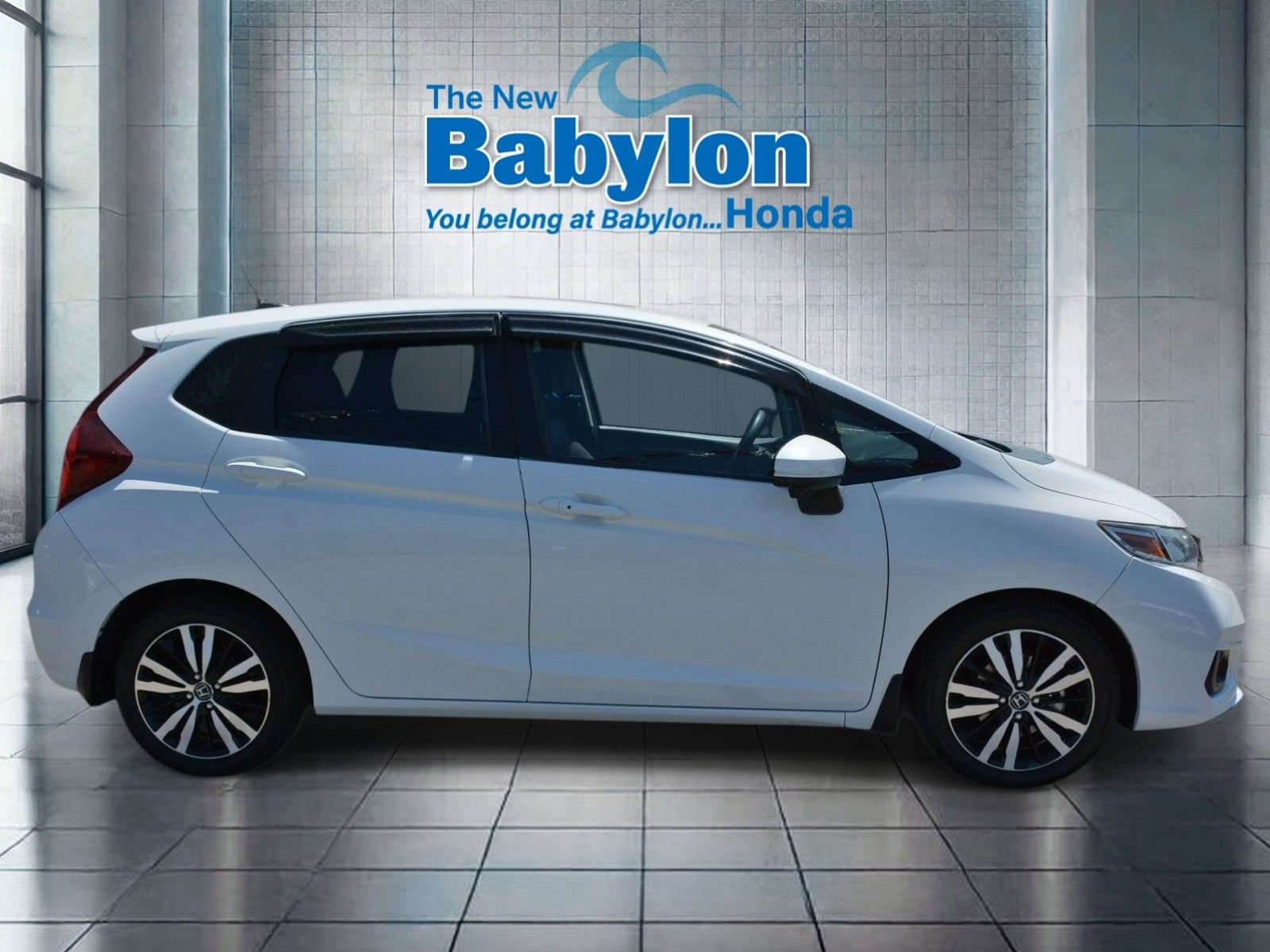Used 2018 Honda Fit EX image 5