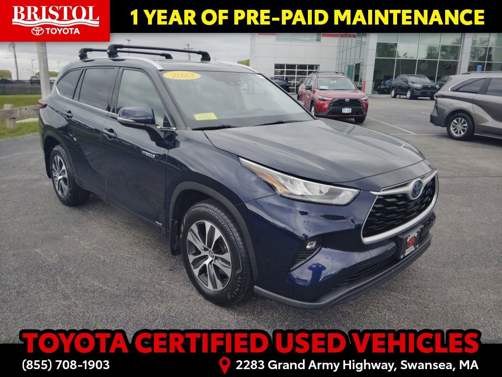 Certified 2020 Toyota Highlander XLE AWD/4WD image 1
