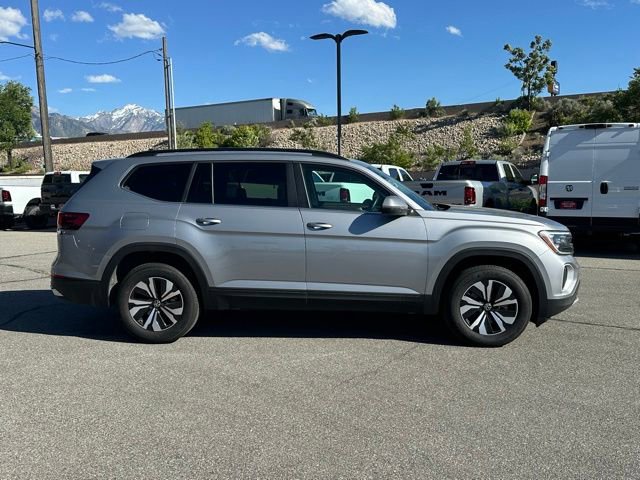 Used 2026 Volkswagen Atlas SE AWD/4WD image 8