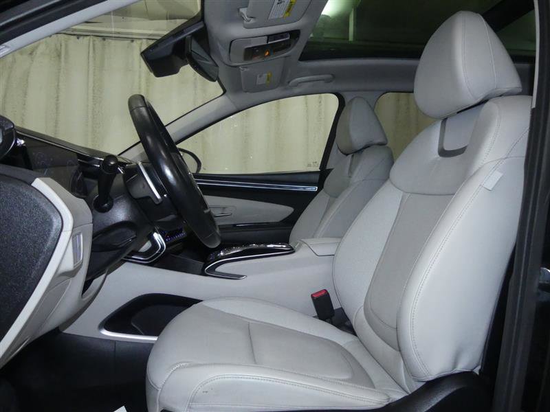 Used 2024 Hyundai Tucson Limited image 25