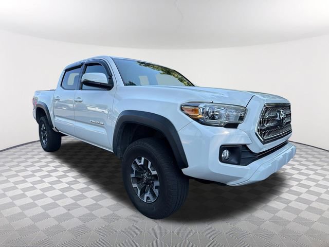 Used 2016 Toyota Tacoma TRD Off-Road w/ Premium & Technology Package RWD image 3