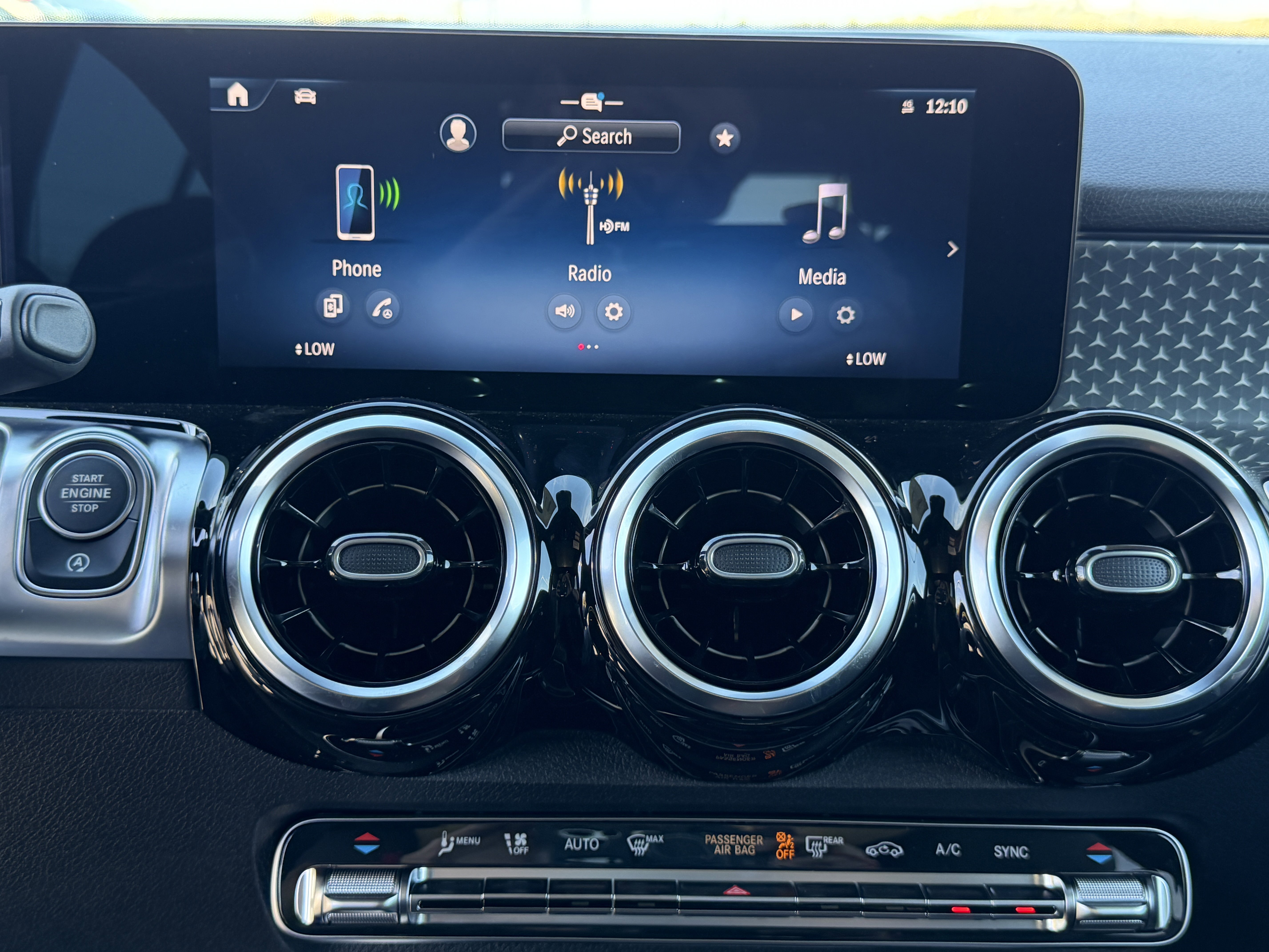 New 2026 Mercedes-Benz GLB 250 4MATIC image 26