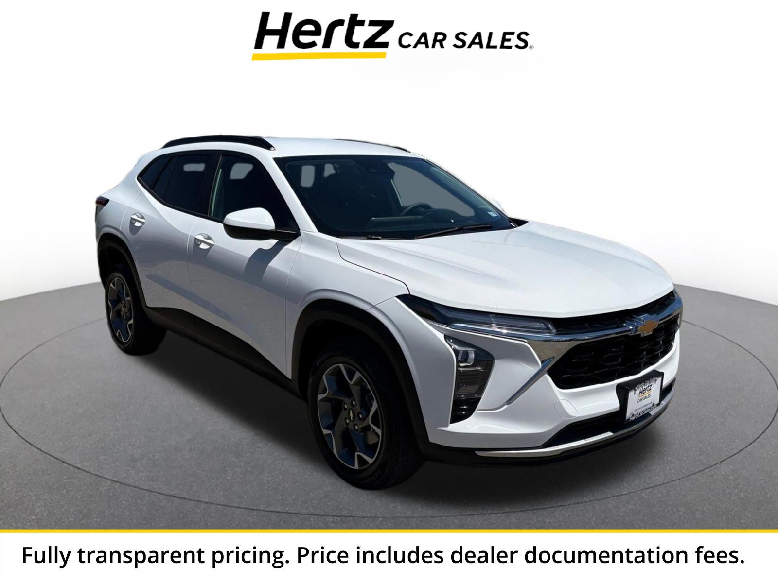 Used 2025 Chevrolet Trax LT FWD image 1