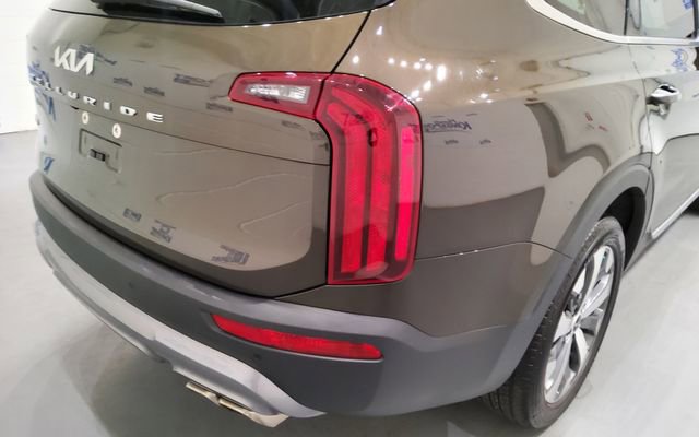 Used 2022 Kia Telluride S image 8