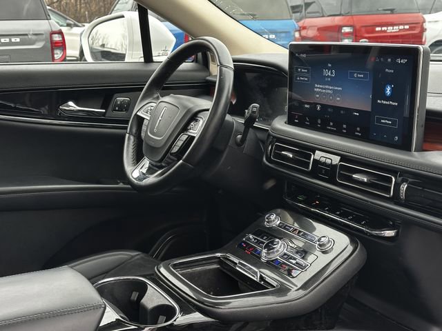 Certified 2022 Lincoln Nautilus Reserve image 32