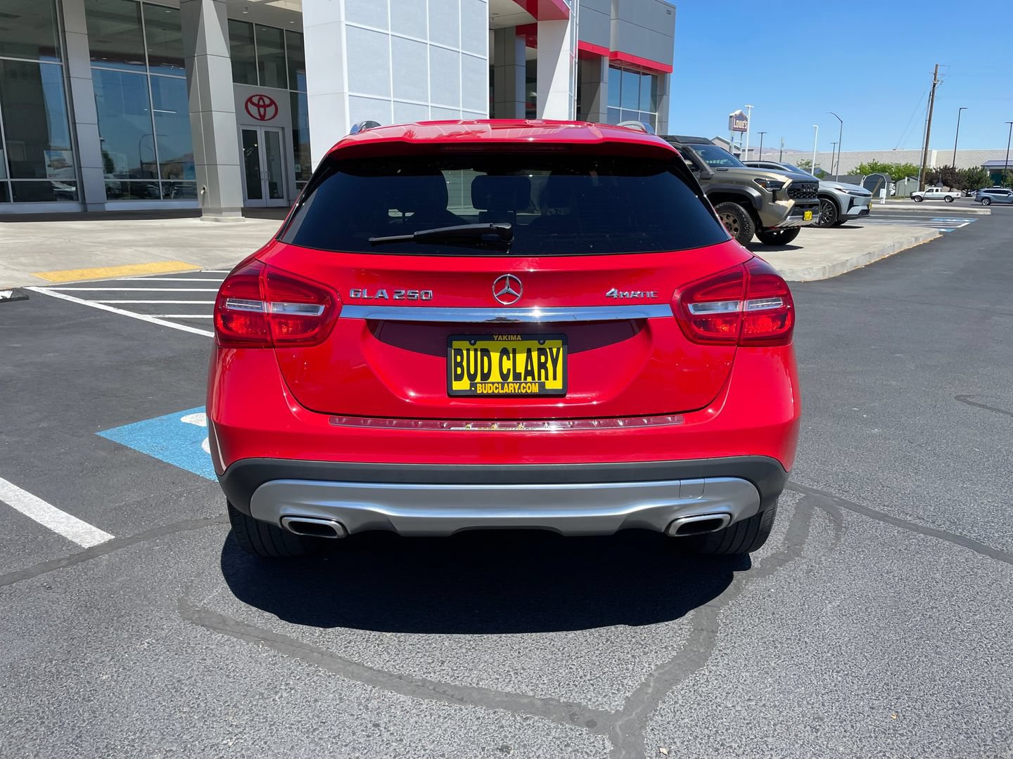 Used 2016 Mercedes-Benz GLA 250 4MATIC image 4