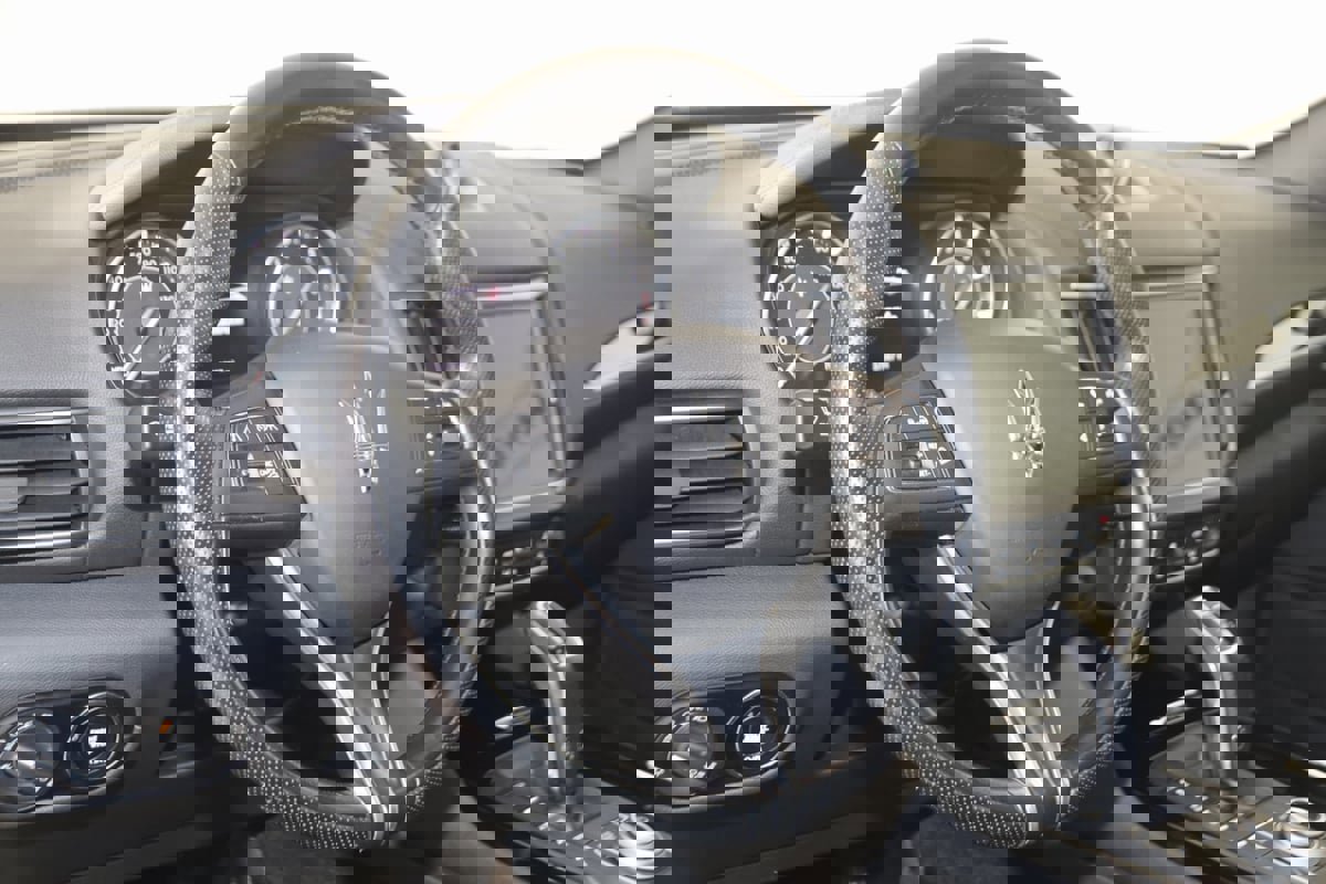 Used 2022 Maserati Levante Modena image 6