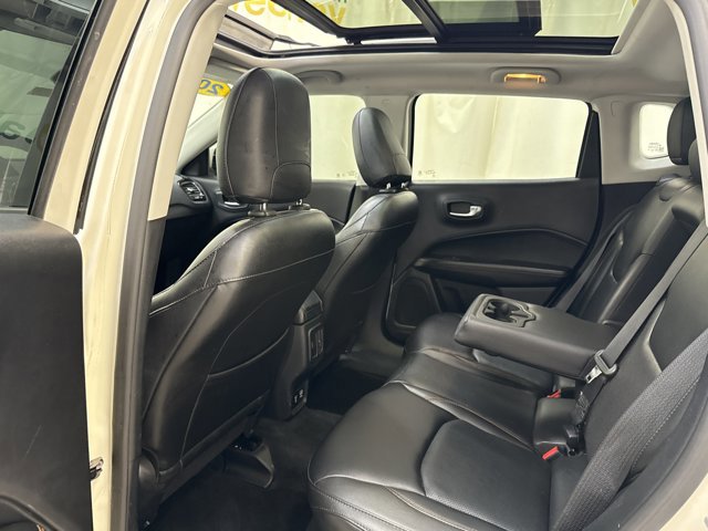 Used 2018 Jeep Compass Limited w/ Navigation Group image 14