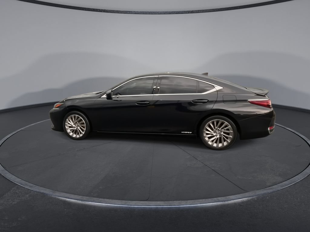 Used 2022 Lexus ES 300h Ultra Luxury w/ Accessory Package 2 FWD image 6