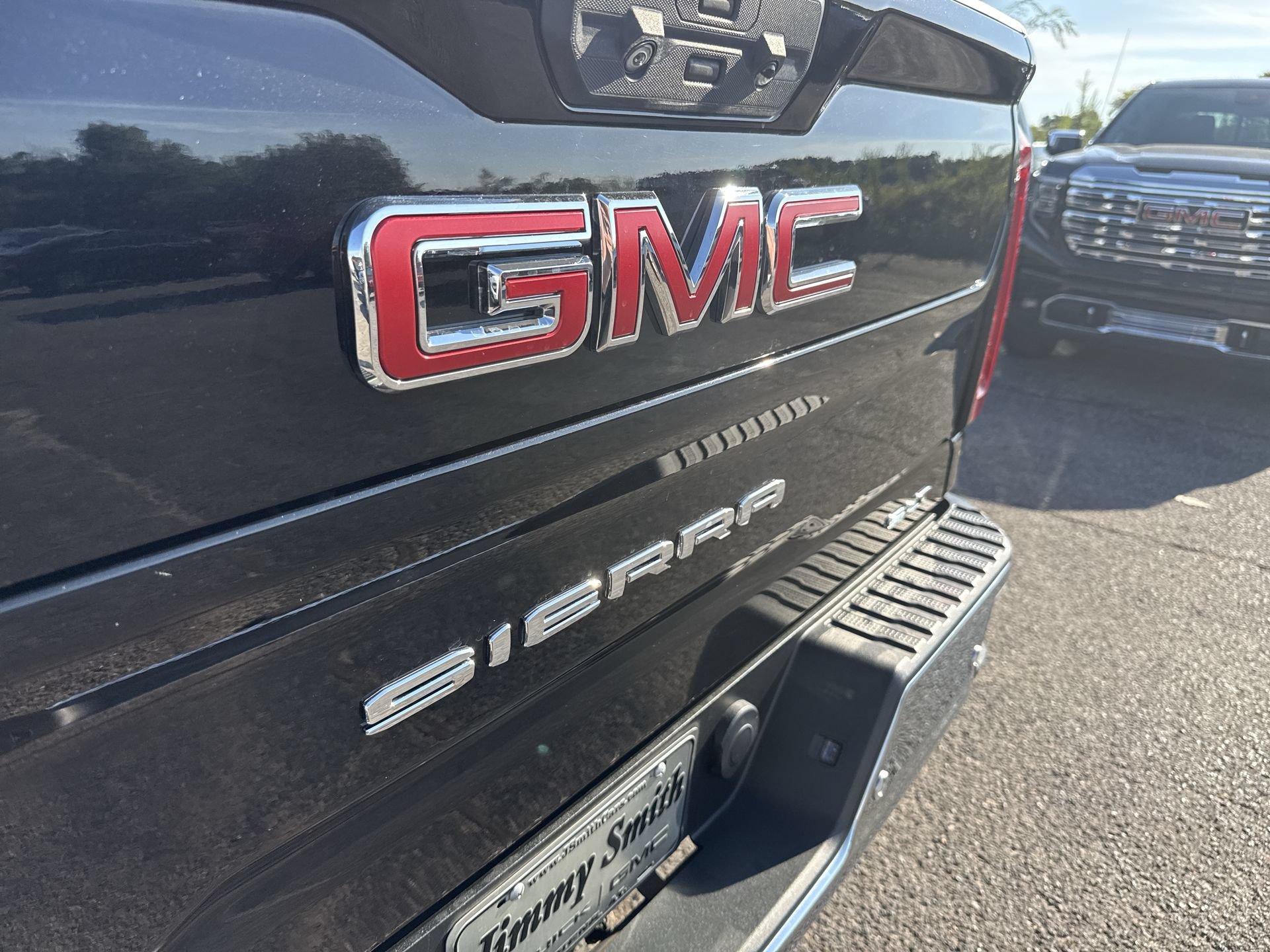 Certified 2022 GMC Sierra 2500 SLT w/ SLT Premium Package AWD/4WD image 38