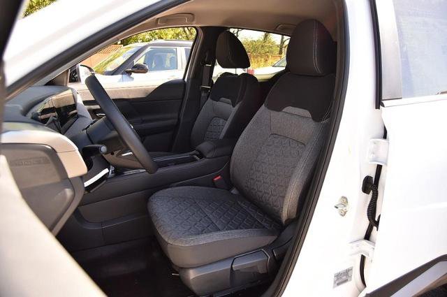 New 2026 Nissan Kicks SV image 21