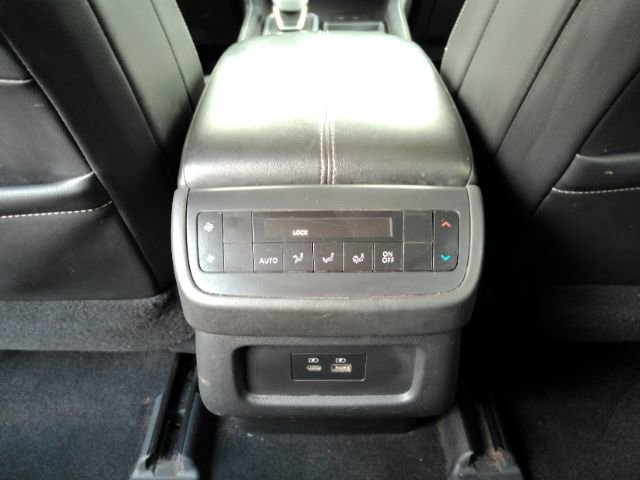 Used 2022 Nissan Pathfinder SL w/ SL Black Package image 30