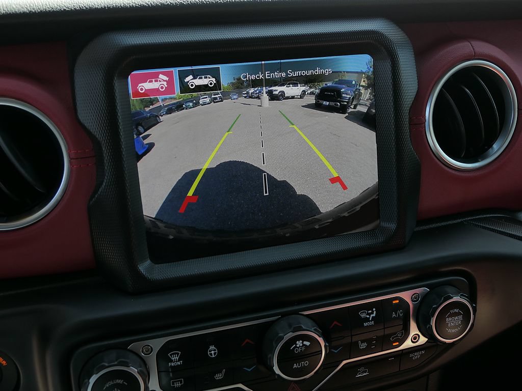 Used 2023 Jeep Wrangler Unlimited Rubicon 4xe AWD/4WD image 21