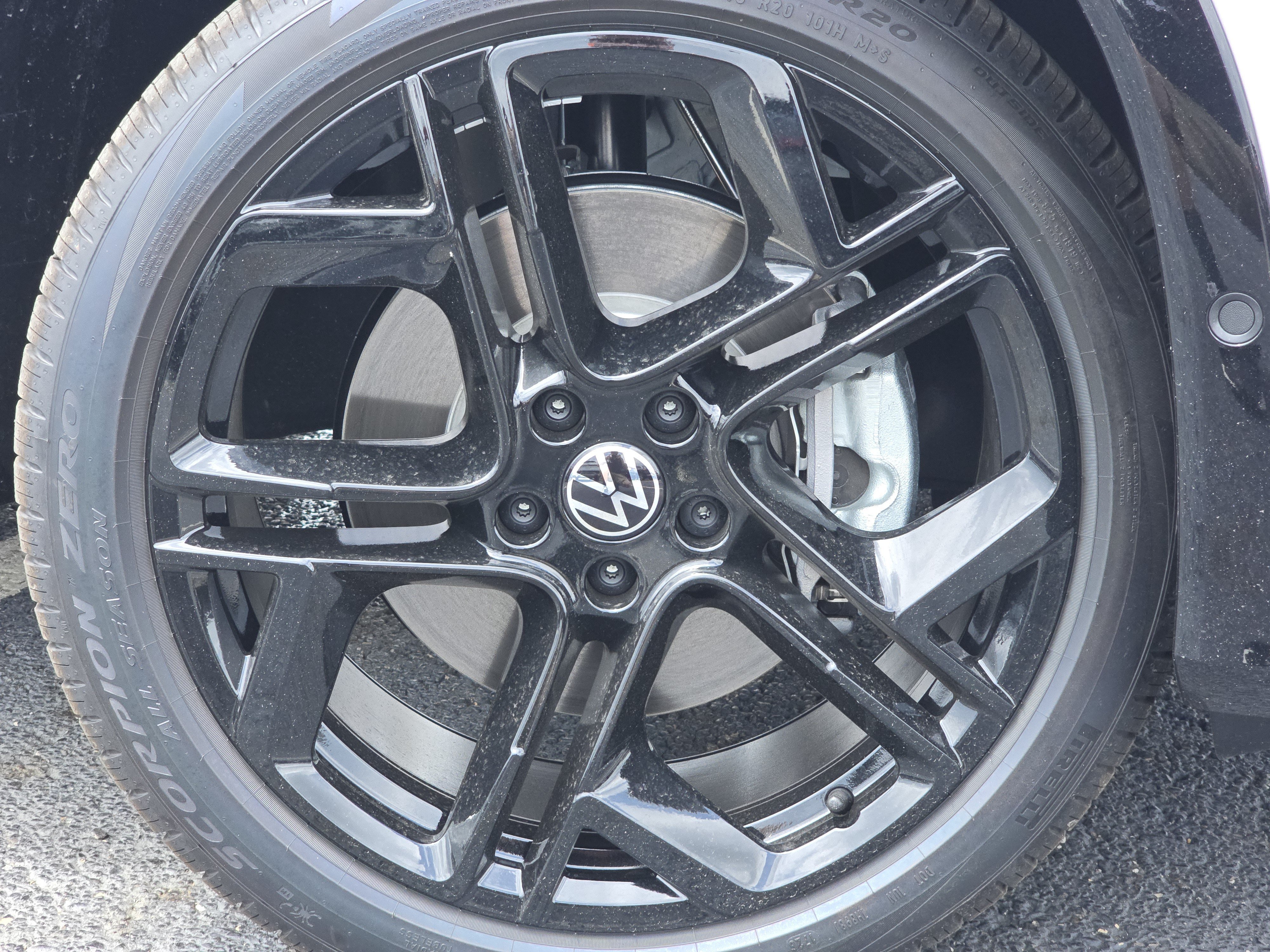 New 2026 Volkswagen Tiguan SE R-Line AWD/4WD image 15