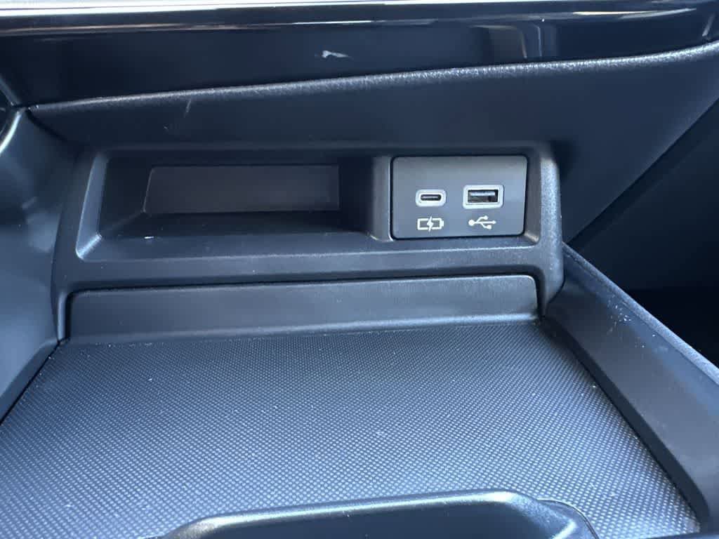 Used 2022 Lexus NX 250 FWD w/ Towing Package (2000 Lbs) image 17