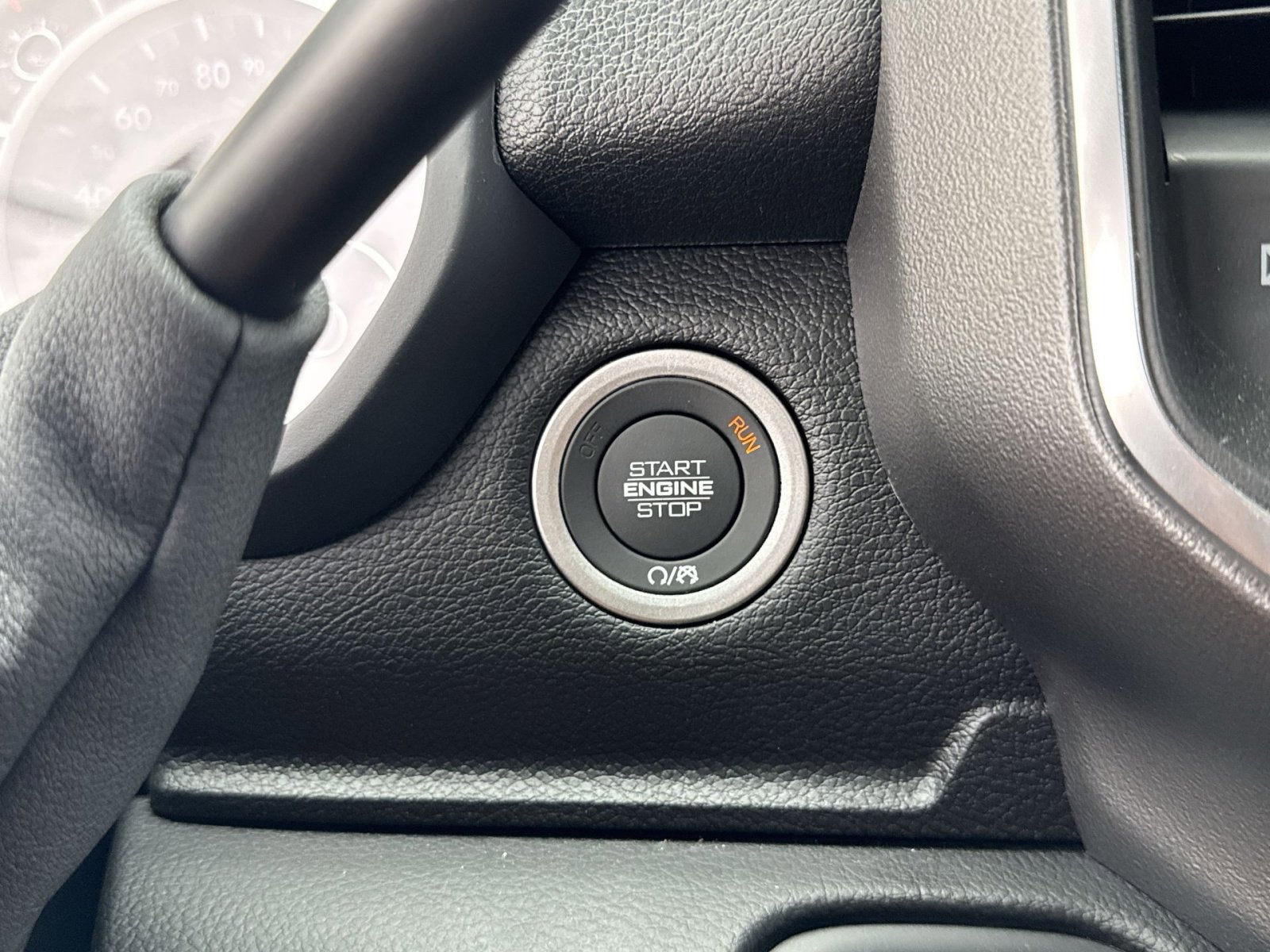 New 2025 RAM 2500 Big Horn AWD/4WD image 24