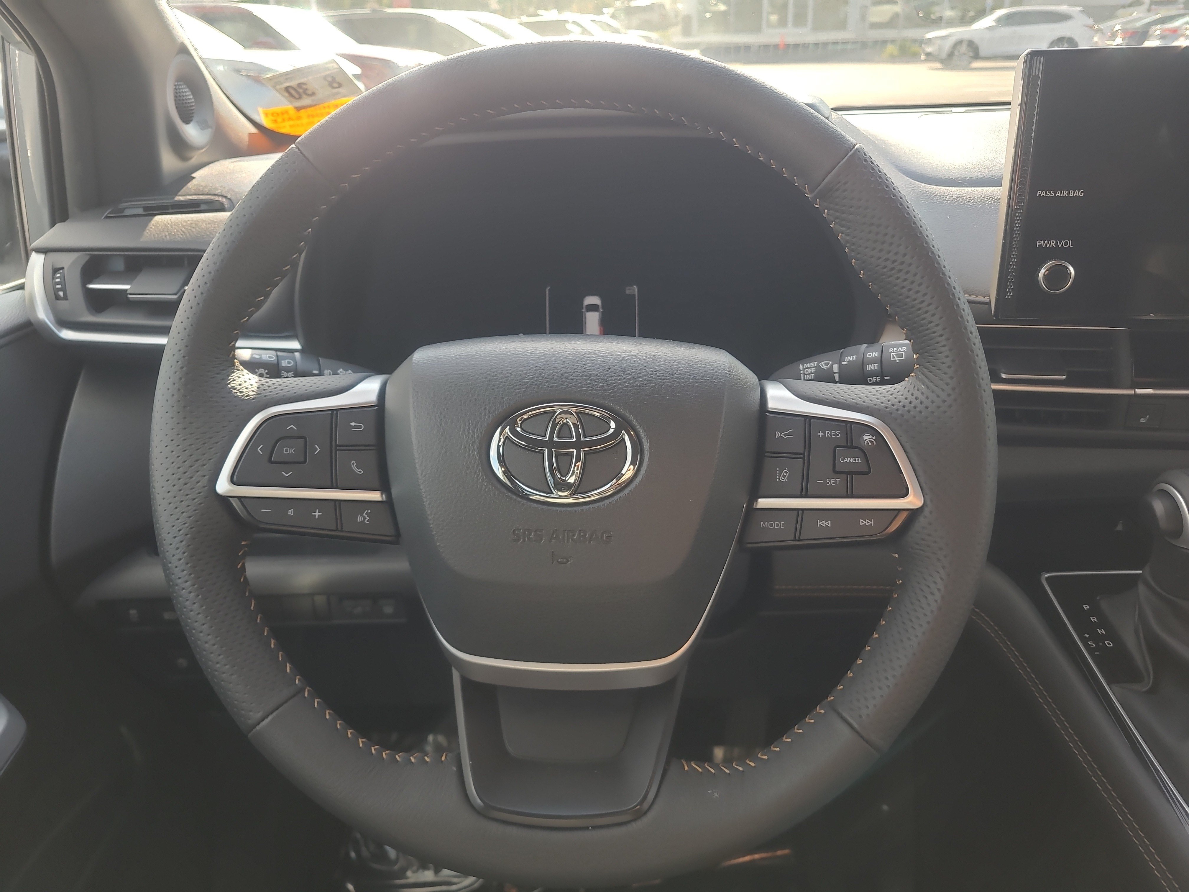 Certified 2025 Toyota Sienna XLE Woodland Edition AWD/4WD image 22