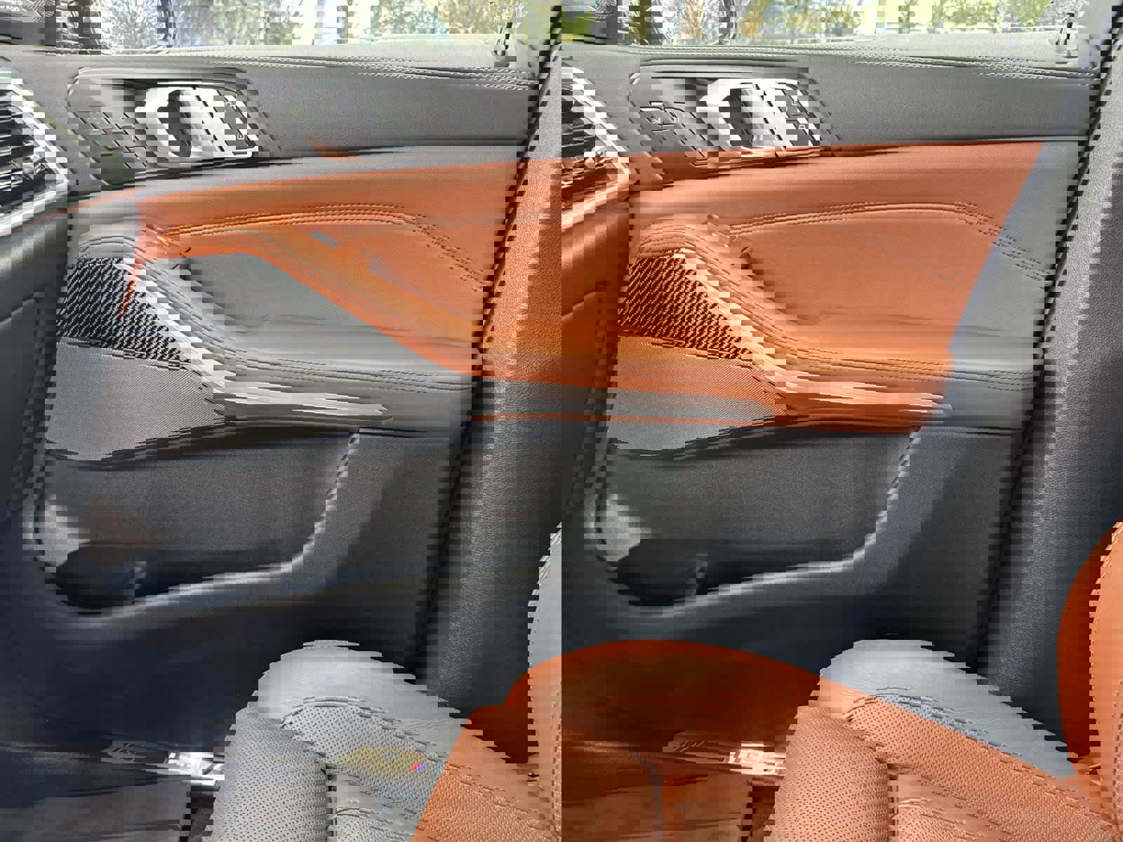 Used 2024 BMW X7 M60i w/ Executive Package image 25