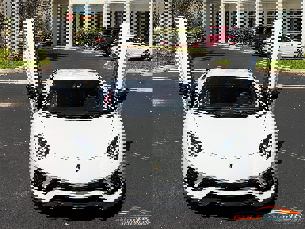 Used 2017 Lamborghini Aventador S image 5