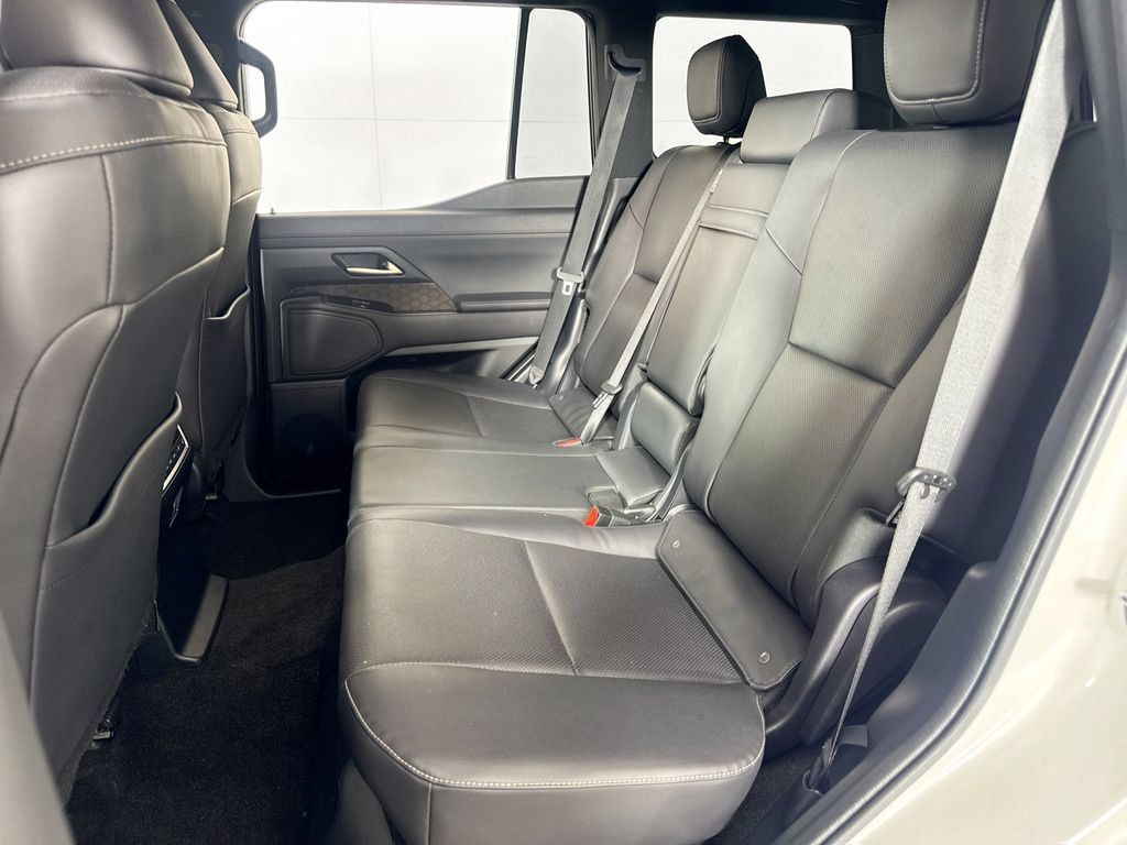 Used 2024 Lexus GX 550 w/ Cold Area Package AWD/4WD image 29