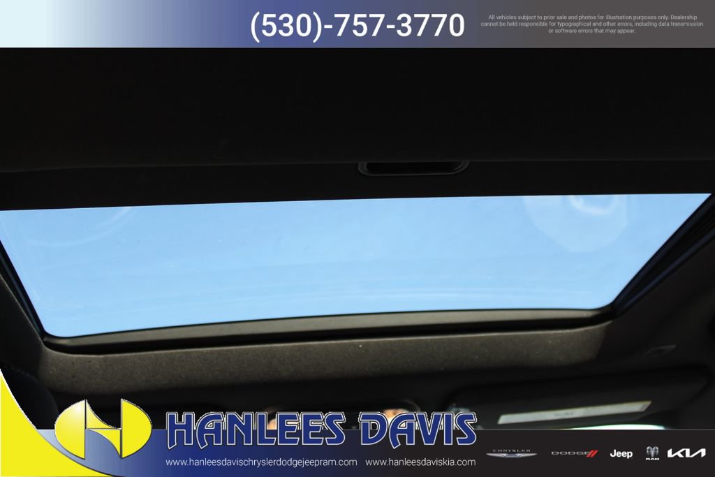 Used 2019 Dodge Charger R/T w/ Driver Confidence Group RWD image 16