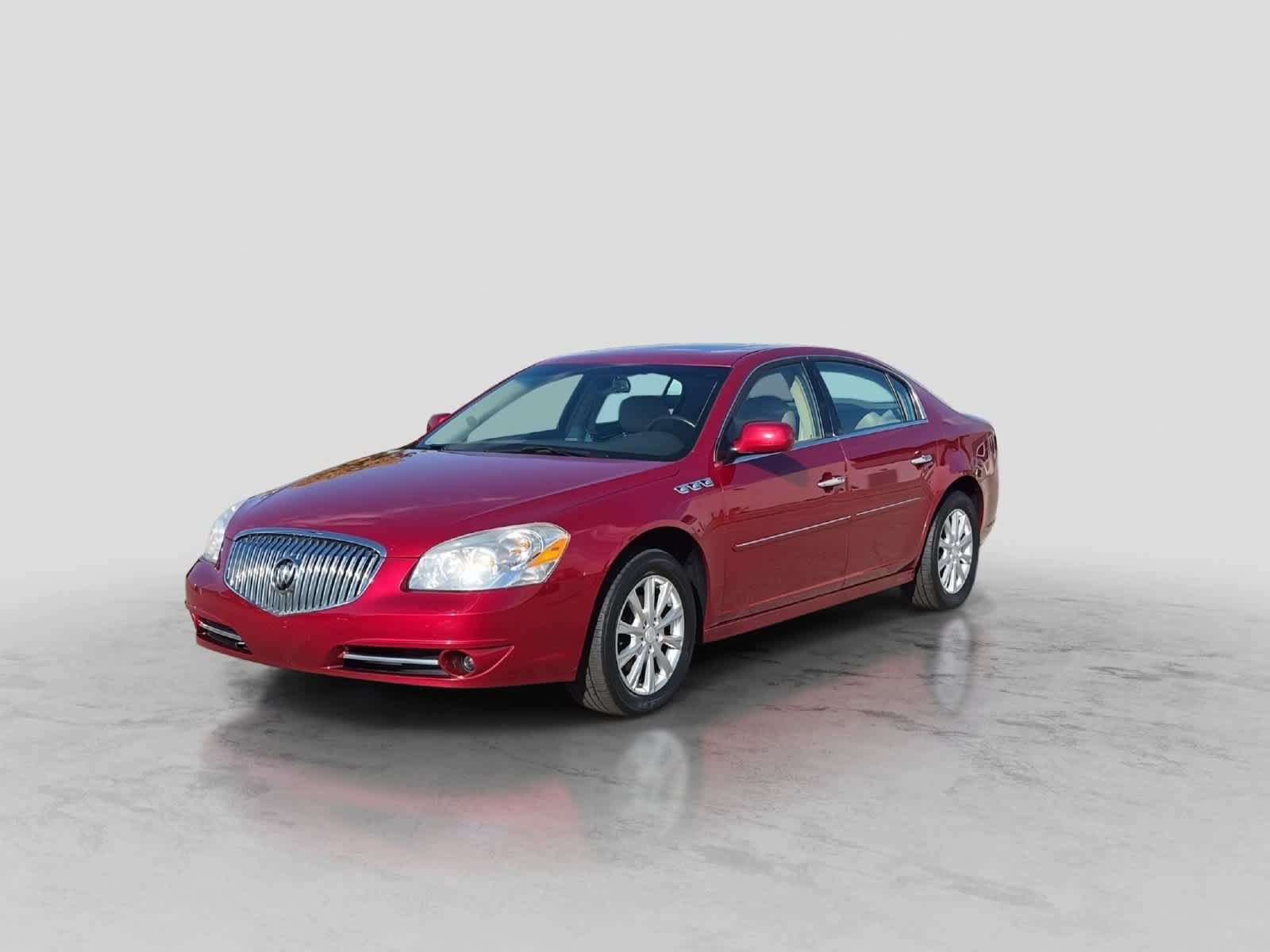 Used 2011 Buick Lucerne CXL w/ Driver Confidence Package FWD image 4