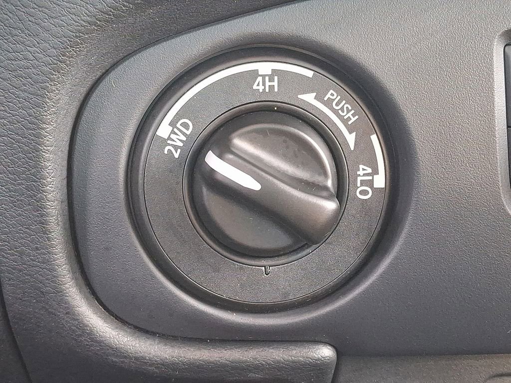 Used 2023 Nissan Frontier PRO-4X w/ Pro Convenience Package image 23