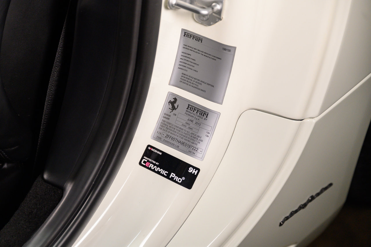 Used 2014 Ferrari California image 20