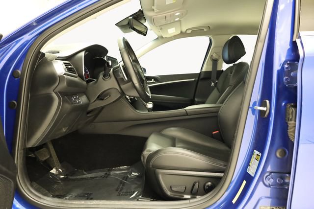 Used 2019 Genesis G70 2.0T Advanced image 13