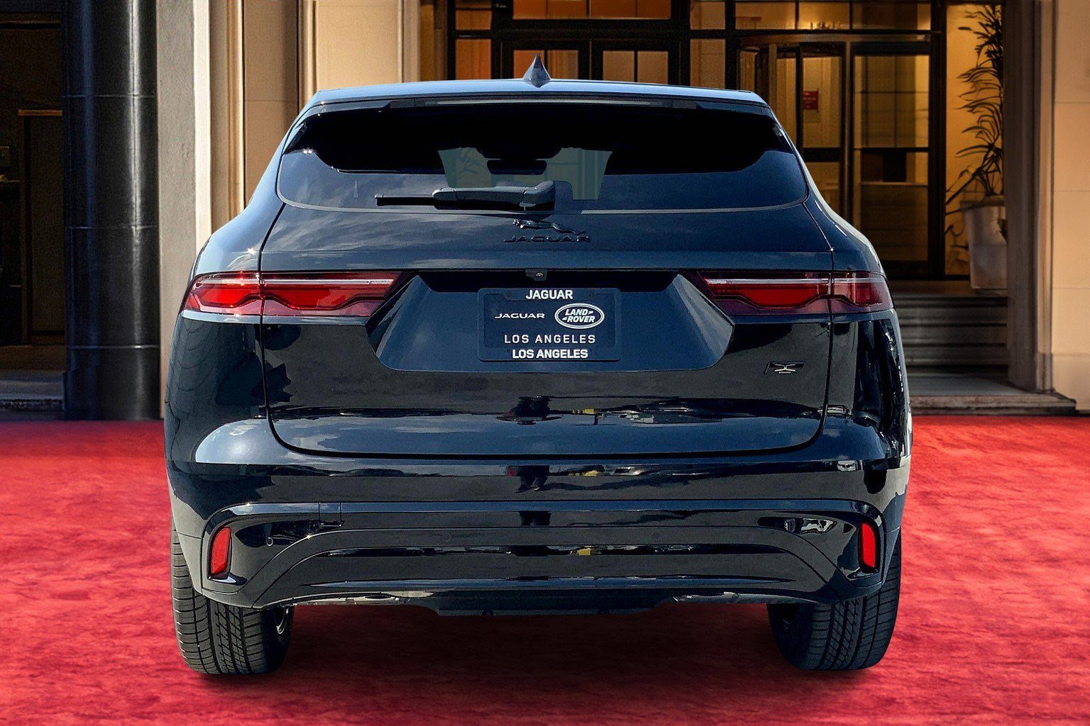 New 2026 Jaguar F-PACE R-Dynamic S image 3