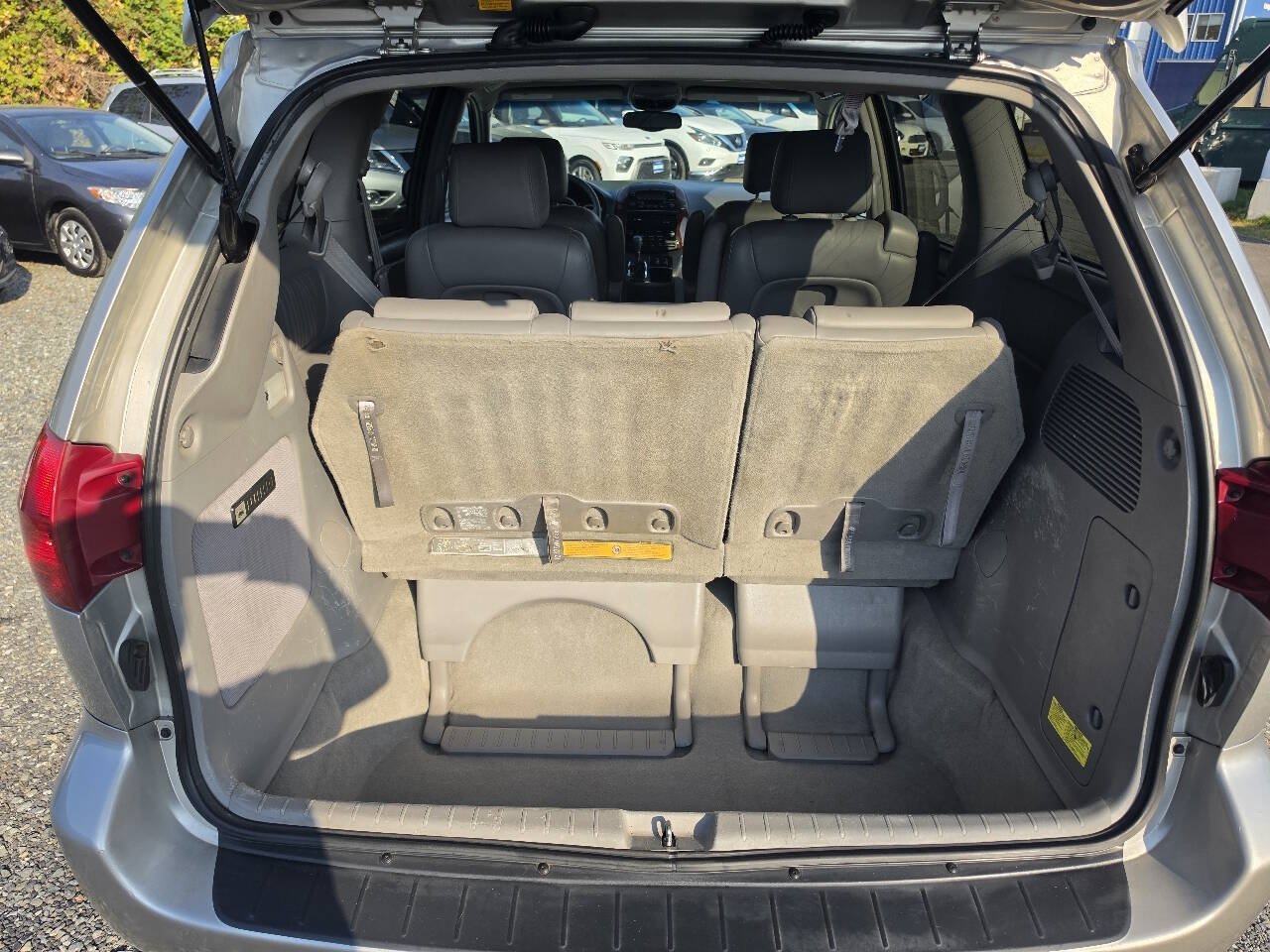 Used 2004 Toyota Sienna XLE w/ XLE Pkg 12 FWD image 24