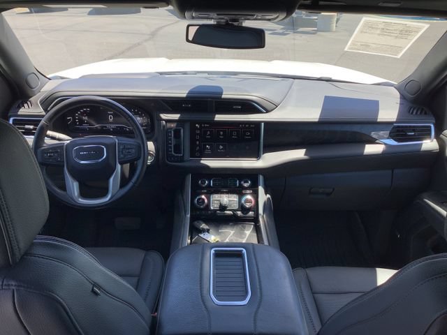 Used 2022 GMC Yukon XL Denali AWD/4WD image 5