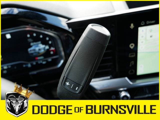 Used 2023 GMC Sierra 1500 SLE image 28