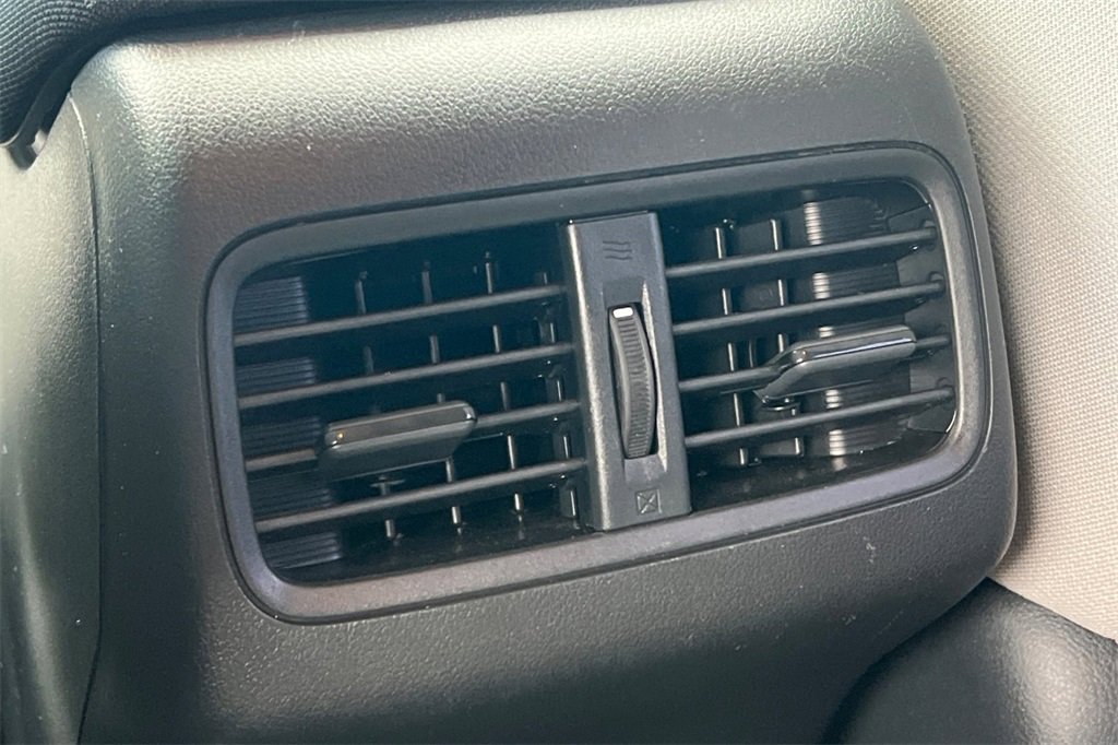 Used 2016 Honda CR-V LX image 16