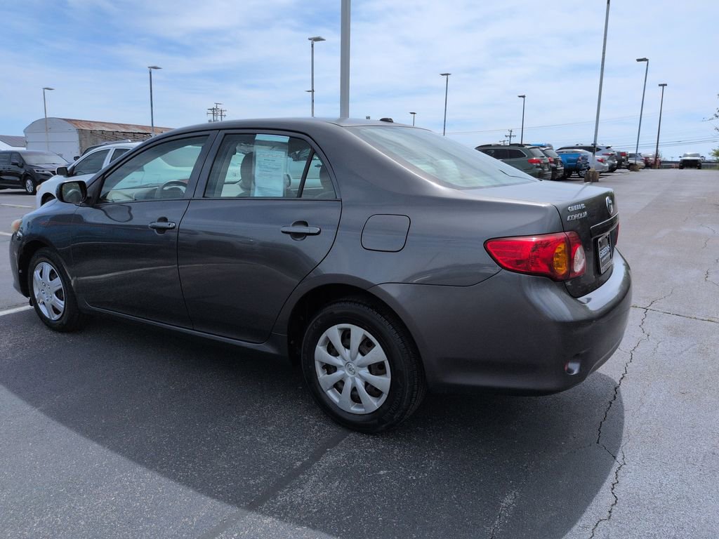 Used 2009 Toyota Corolla LE FWD image 4