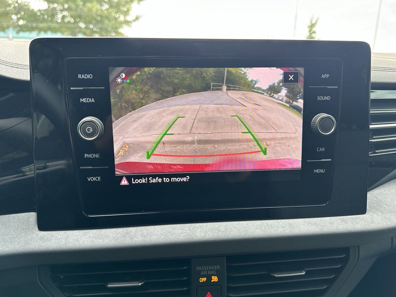 New 2026 Volkswagen Jetta SE FWD image 12