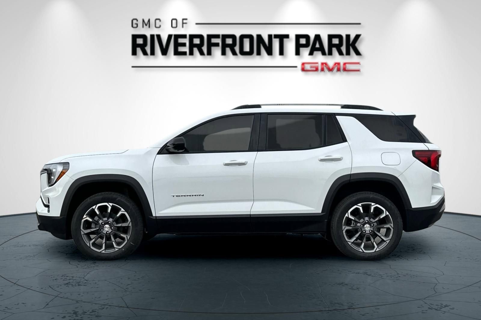 New 2026 GMC Terrain Elevation w/ Elevation Premium Package AWD/4WD image 6