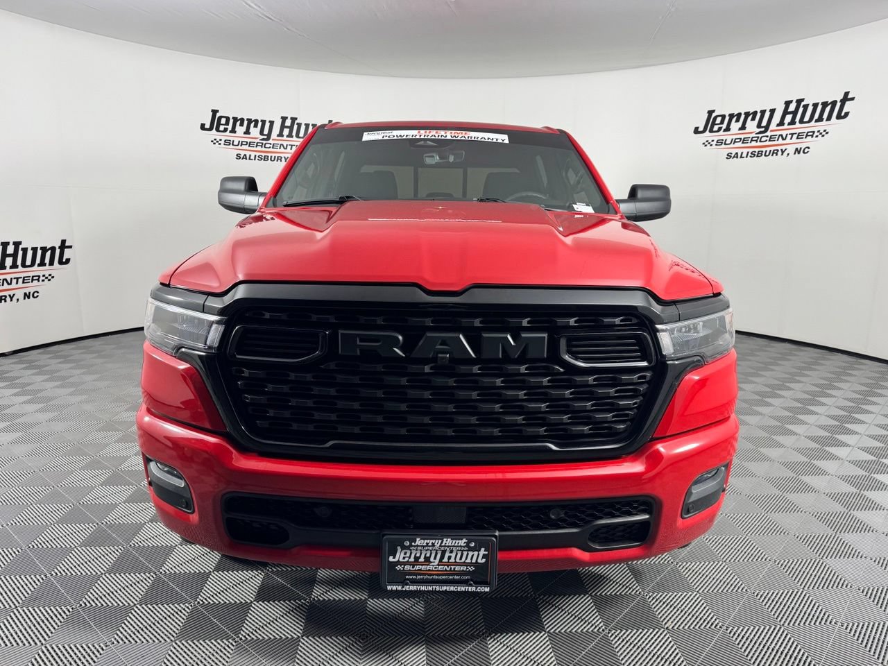 Used 2025 RAM 1500 Tradesman w/ Night Edition AWD/4WD image 4