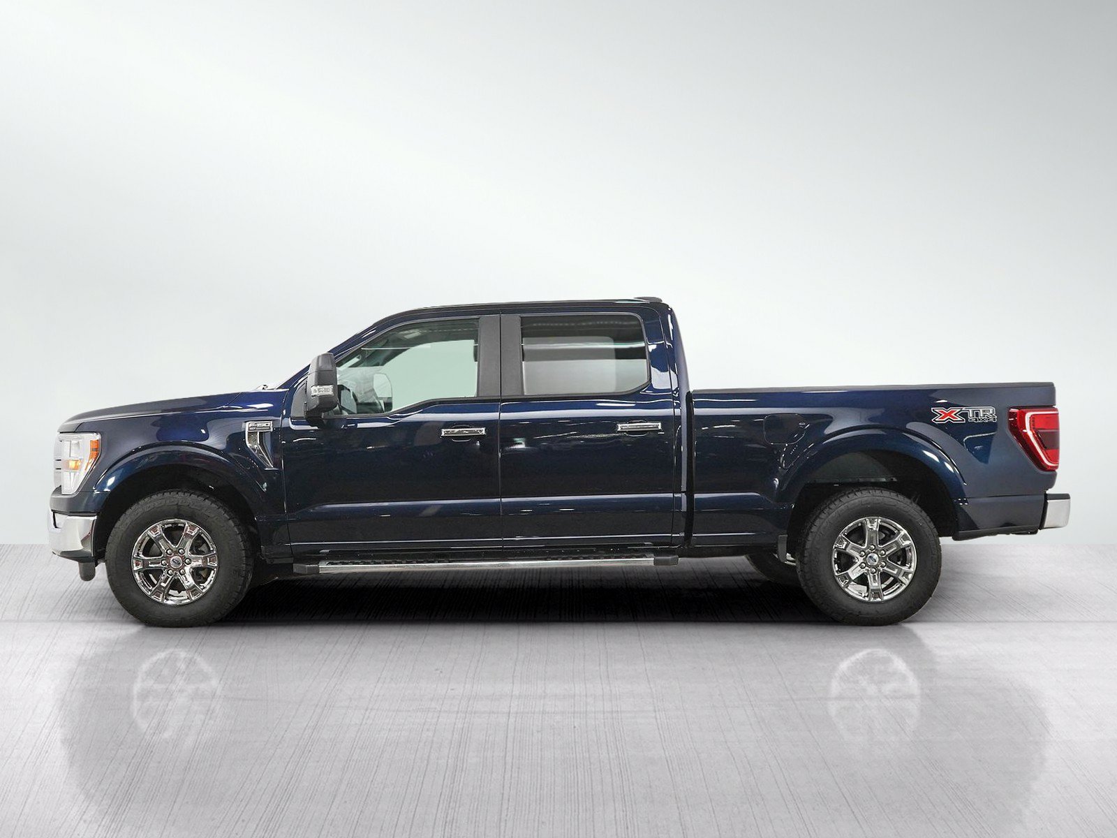 Used 2022 Ford F150 XLT w/ XTR Package AWD/4WD image 2