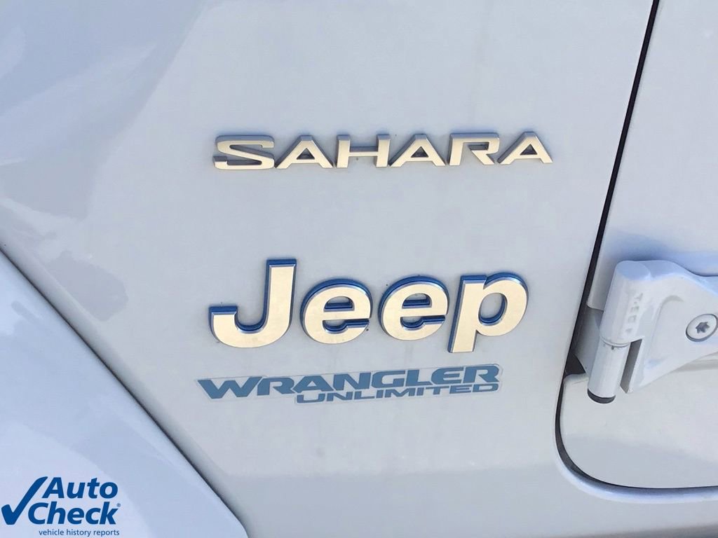 Used 2022 Jeep Wrangler Unlimited Sahara w/ Cold Weather Group image 33
