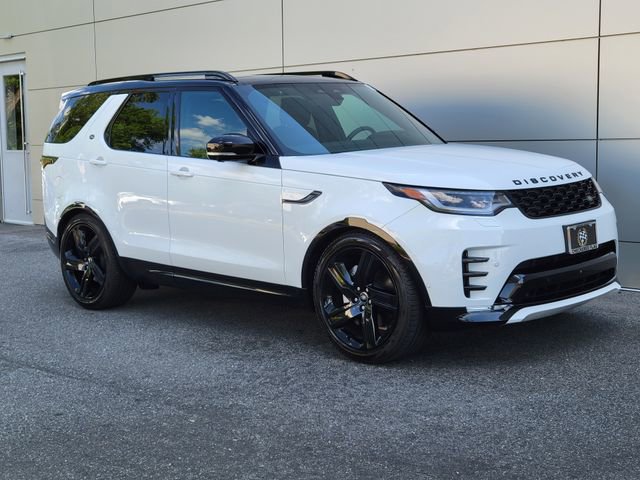 Used 2025 Land Rover Discovery Dynamic SE AWD/4WD image 6